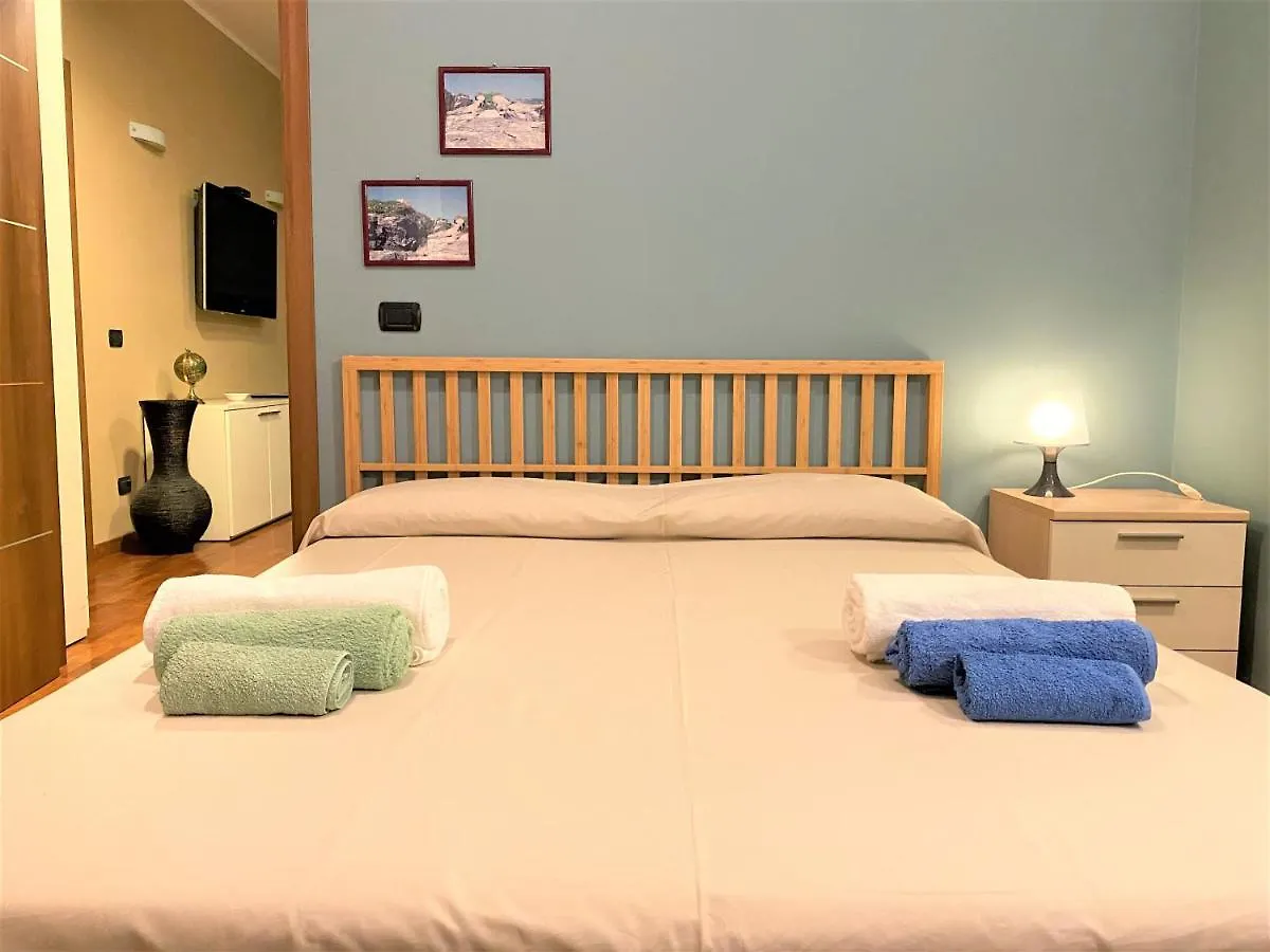 Casa Vacanze Eden 아치카스텔로